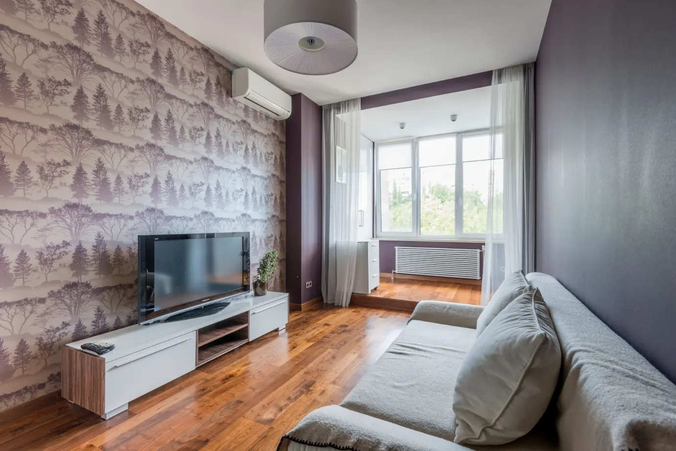 How to Choose the Right Wallpaper for Every Room in Your Home