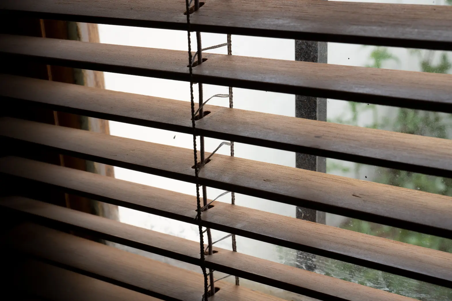 Curtains vs Blinds: How to Choose the Right Window Solution for Your Home